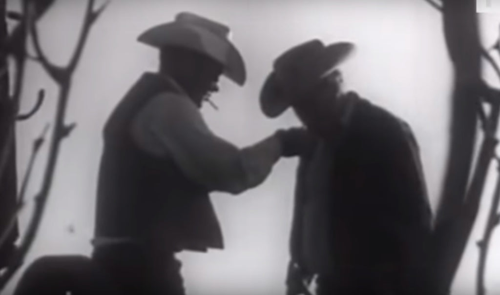 VIDEO: The Difference Between Vape And Cigarettes